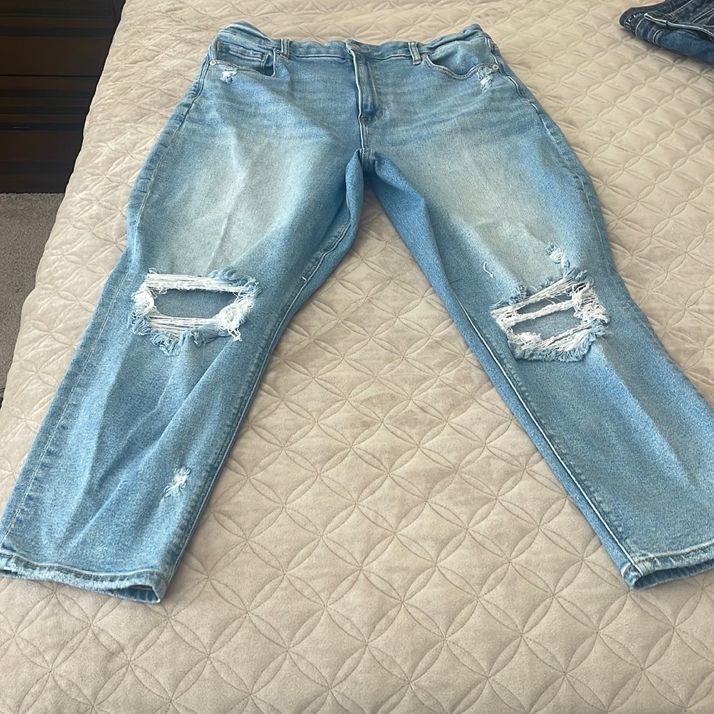 American Eagle Curvy mom jeans